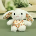 Plüsch weißer Hase Schlüsselanhänger mit orangefarbenem Blumenkleid für Taschen - Ca. 18cm / Rotes Blumenmuster