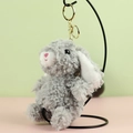 Portachiavi con coniglietto di peluche grigio e anello dorato per borse e zaini - 13cm / Grigio