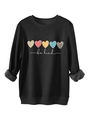 Détail de la doublure polaire et de l'imprimé cœur sur un sweat à manches longues noir - Noir