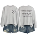 Détails d'un sweat gris avec texte inspirant au dos et motif cœur, style décontracté chic - Gris / Police Noire