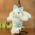 Portachiavi con coniglio di peluche bianco con fiocco blu e dettaglio floreale - 20cm / Blu