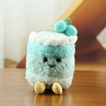 Llavero de pastel de peluche verde menta con bayas azules y textura suave y esponjosa - Azul