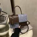 Bolso bandolera en marrón y gris azulado con mezcla de cuero y texturas tweed - Marrón