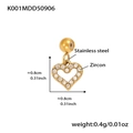Dettaglio di un ciondolo a cuore in acciaio inossidabile placcato oro 18k con zirconi - Ciondolo a Cuore Traforato (K001) / Oro