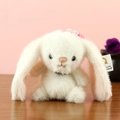 Simpatico ciondolo a forma di coniglio bianco in peluche con naso rosa e morbido pelo - Coniglio