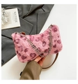 Schultertasche mit rosa Leopardenmuster aus Kunstpelz, Silberkette und Gurt - Rosa