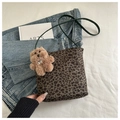 Vintage leopard print crossbody bag with dark green strap and cute bear charm pendant - With Charm / Green