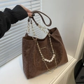 Borsa tote leopardata marrone scuro con catene dorate e ciondoli con perle - Marrone