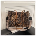 Borsa tote leopardata con manici in pelle marrone e tracolla larga con motivi geometrici - Leopardo Marrone Classico / Marrone