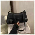 Borsa a spalla nera minimalista in pelle PU con fibbie argentate decorative di moda - Nero