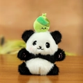 Süßer Panda-Plüsch-Schlüsselanhänger mit Bambusspross und flauschiger schwarz-weißer Textur - Panda mit Bambussprossen