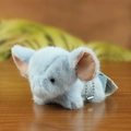 Mini peluche de elefante azul claro con cadena de bolas y etiqueta de marca - Elefante