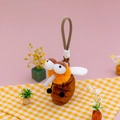 Simpatico ciondolo in peluche a forma di zanzara con testa arancione e corpo marrone - Zanzara