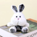 Portachiavi con coniglio di peluche bianco e dettagli a quadretti blu per borse - Stile Plaid Grigio / Bianco