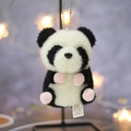 Portachiavi a forma di panda in peluche con pelliccia bianca e nera e zampe rosa dettagliate - Simpatico Panda Domestico