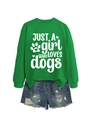 Détail du sweat-shirt vert avec imprimé de chien et short en jean bleu pour femme - S / Vert Herbe (Police Blanche)