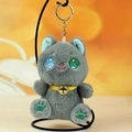 Lindo llavero de gato de peluche gris con ojos de diferentes colores y cascabel - Gris / 14cm