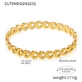 Dettaglio del bracciale in acciaio dorato con maglie a cuore e misura larghezza 7,7mm - Stile Catena a Cuore (Z179) / Oro