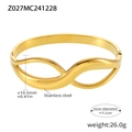Macro shot of gold-plated stainless steel bracelet with 10.5mm hollow wave structure - Gold - Wave Infinity Style (Z027)