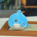 Mignonne baleine en peluche bleue et blanche avec sangle de suspension pour enfants - 12cm / Dauphin Bleu