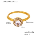 Macro-opname van 1,9g vergulde roestvrijstalen ring met 0,9cm ronde zirkoon en details - US 7 / Goud