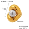 Bague cœur bicolore en acier inoxydable avec base dorée et détail de sphère argentée - US 7 / Bague Dorée Avec Boule Argentée