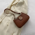 Borsa sottobraccio marrone vintage con motivo trapuntato e fibbia in metallo dorato - Marrone Scuro