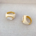 Retro vergoldetes Ring-Set mit cremefarbener Emaille und weißer Perlmutt-Einlage - Weiße Perlmutt-Ring / Weiß / US 6