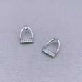 Pendientes de herradura en plata S925 con pavé de circonitas cúbicas brillantes - Pendientes Bañados en Platino