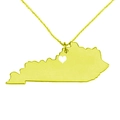 Collana con ciondolo mappa del Kentucky dorata con dettaglio cuore bianco su sfondo bianco - Oro