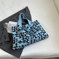 Sac fourre-tout en tricot à carreaux bleu clair et noir avec une grande capacité - Bleu