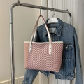 Bolso tote rosa con monograma y asas de cuero blanco para el estilo diario de mujer - Rosa