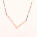 Collar minimalista de oro rosa con colgante en forma de V y cadena fina para mujer - Oro Rosa L
