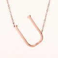 Collar de acero inoxidable oro rosa con un colgante minimalista de la letra U - Oro Rosa U