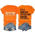 T-shirt orange avec texte imprimé et short en jean présentés à plat sur fond blanc - Orange