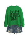 Détail du sweat-shirt vert avec slogan et ensemble de shorts en jean usé - S / Vert Herbe (Police Noire)