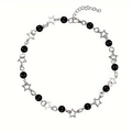 Détail de perles noires minimalistes et pendentif étoile avec fermoir mousqueton et chaîne - Style Étoile Perlée Simple (Style 2)