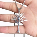 Collana con ciondolo albero della vita in acciaio inossidabile stile hip hop in mano - Collana d'Argento