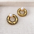 Vintage gold quilted round earrings with S925 silver needle and white pearl accents - Gold