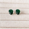 Pendientes de plata 925 con cristal verde en forma de gota sobre terciopelo - Verde