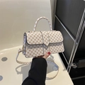 Vintage beige crossbodytas met koffie-emblemen en zwarte afwerking aan de randen - Broken Wit