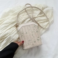 Beige geweven emmertas met bloemenborduurwerk en verstelbare slanke schouderriem - Off-white Bloemen Borduurwerk (6811)
