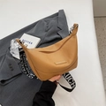 Ginger yellow dumpling bag with lychee texture and wide jacquard letter strap - Brown