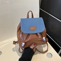 Mini-Rucksack aus braunem Kunstleder und blauem Denim mit Kordelzugverschluss für Damen - Braun & Blau