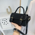 Bolso bandolera retro negro con costuras blancas y hebillas doradas vintage - Negro