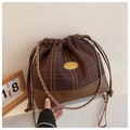 Bolso tipo cubo de tweed a cuadros vintage con ribete de cuero marrón y placa dorada - Marrón