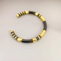 Bracciale rigido vintage stile bambù placcato oro con strisce di smalto nero chic - Nero