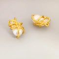 French vintage baroque pearl stud earrings in gold plated copper weave design - Stud Earrings