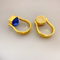 Rotating gold-plated ring with K9 blue crystal and shimmering cubic zirconia stones - US 7 / Blue