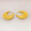 Elegantes pendientes de aro dorados con filigrana hueca y motivos vintage finos - Dorado